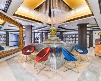 Chateau Mar Golf Resort, Trademark Collection by Wyndham - Fort Lauderdale - Lobby