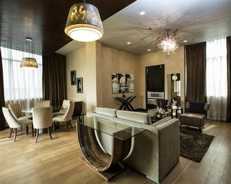 Goldberry Suites & Hotel Mactan - Lapu-Lapu City - Lounge