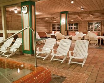 Suitehotel Kleinwalsertal - Hirschegg - Binnenhof