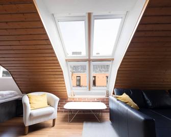2ndhomes Unique Two Storey Penthouse Wit - Helsinki - Sala de estar