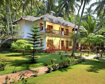 Abad Harmonia Ayurvedic Beach Resort - Thiruvananthapuram - Bygning