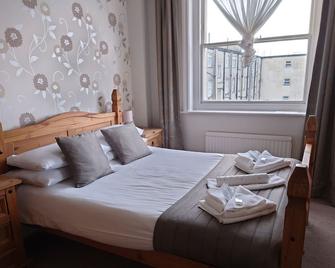 The Cumberland Hotel - Eastbourne - Schlafzimmer