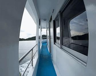 El Nido Ocean Suite Floating Hotel - El Nido - Balkon