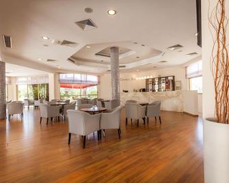 Crown Resorts Henipa - Larnaca - Restaurant