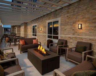 Courtyard by Marriott Houston Kemah - Kemah - Patio