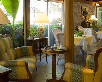 Logis Chez Bach - Chaussin - Restaurante