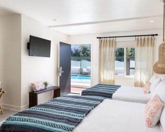 บลูแซนด์สอินน์ - ที่พักในเครือเคิร์กวูด คอลเลกชัน - ซานตาบาร์บารา - ห้องนอน