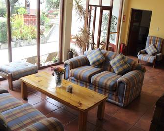 Hotel Colomba - Huaraz - Living room