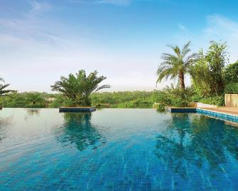 Vivanta Surajkund, Ncr - Faridabad - Piscina