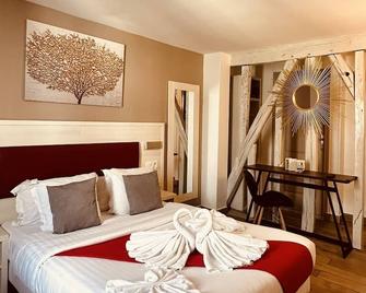 Pavillon Opera Lafayette - Paris - Bedroom