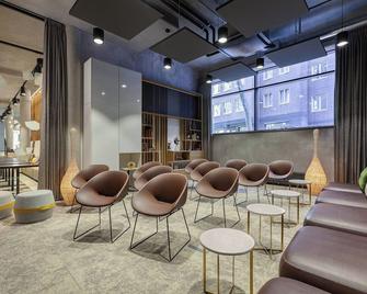 Residence Inn by Marriott Essen City - Essen - Lounge