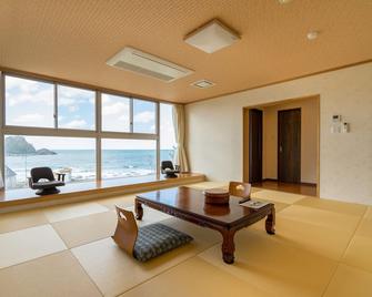 ホテルサンリゾート庄内 - 鶴岡市 - ダイニングルーム
