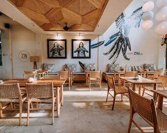 Zin Canggu Resort & Villas - North Kuta - Restaurant
