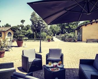 Relais Il Casale - Rom - Innenhof