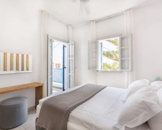 Fanouris Condo by Meraki Collection Adults Only (18+) accommodation - Kamari - Kamar Tidur