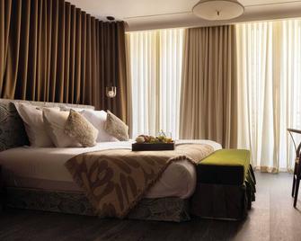Hôtel du Palais Bourbon - Paris - Bedroom