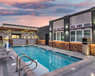 Best Western Inn Santa Clara - Santa Clara - Piscina