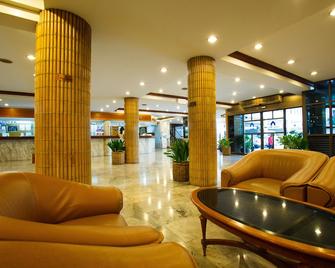 Nana Hotel Bangkok - Bangkok - Lobby