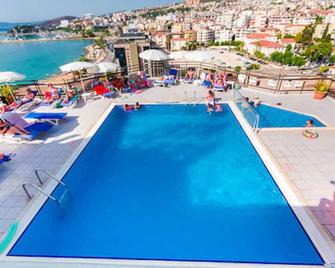 Derici Hotel - Kusadasi - Svømmebasseng