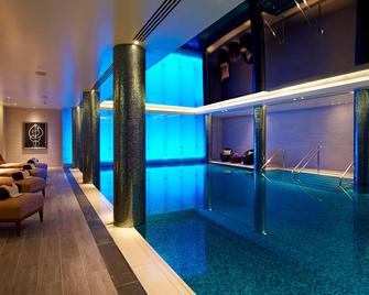 London Marriott Hotel Park Lane - Londres - Piscina