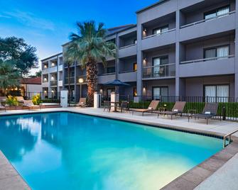 Courtyard by Marriott San Antonio Downtown/Market Square - San Antonio - Pool