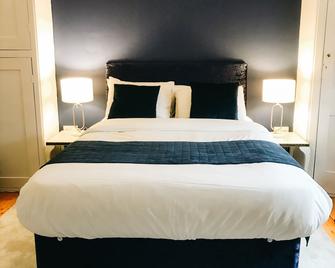 The Bank Hotel & Bistro - St. Leonards-on-Sea - Спальня