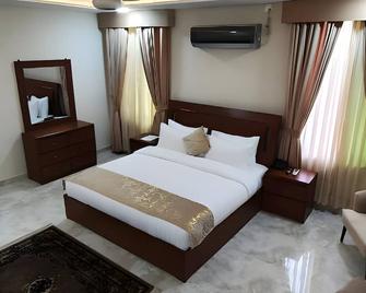Burj Ul Zaki - Islamabad - Bedroom