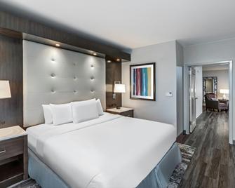 Embassy Suites by Hilton Houston Energy Corridor - Houston - Bedroom