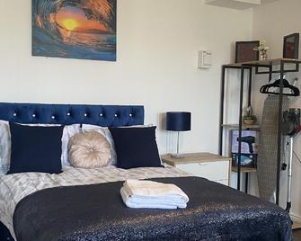 Bv Cosy Studio Eleven At Deighton Huddersfield - Huddersfield - Stue