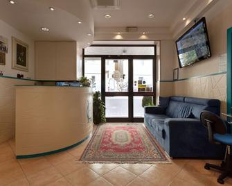 Parking Hotel Giardino - Livorno - Reception