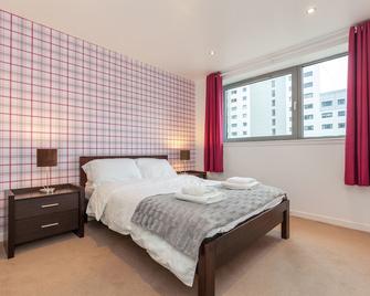Stylish Apartment - Edinburgh - Bedroom