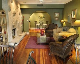 Mango Inn Bed and Breakfast - Lake Worth - Lobby