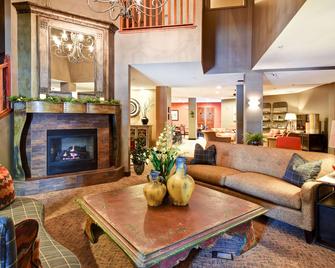 GrandStay Hotel & Suites La Crosse - La Crosse - Lobby