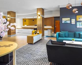 Holiday Inn Leicester - Leicester - Front desk