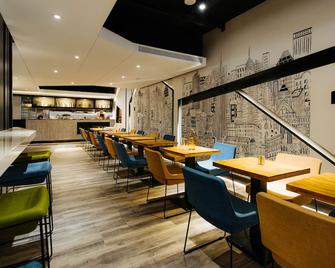 Check Inn Taichung Zhongshan - Taichung - Restaurante