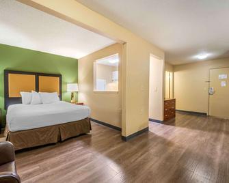 Extended Stay America Suites - Evansville - East - Evansville - Bedroom