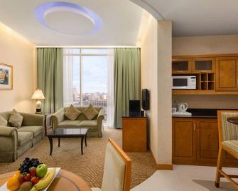 Eastyard Khobar - Hotel - Al Khobar - Living room