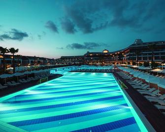 Tui Magic Life Jacaranda - Side - Pool