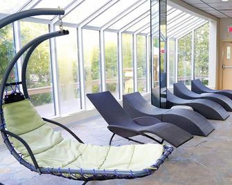 Excelsior Hôtel Spa Sainte-Adèle - Sainte-Adèle - Piscina