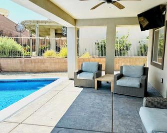 Nevada Nights Villa - Mesquite - Piscina