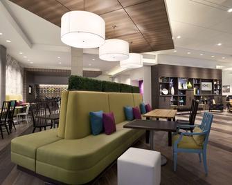 Home2 Suites by Hilton Philadelphia -Convention Center - Philadelphia - Restaurant