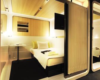 First Cabin Kansai Airport - Izumisano - Bedroom