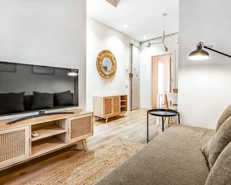 Mediterraneo 2 Apartment - Barcelona - Sala de estar