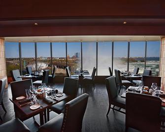 Niagara Falls Marriott Fallsview Hotel & Spa - Niagara Falls - Restaurant
