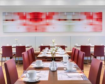 Intercityhotel Berlin Ostbahnhof - Berlin - Restaurant