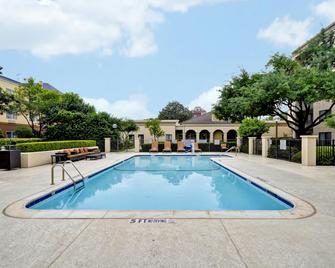 Fairfield Inn & Suites Dallas Medical/Market Center - Dallas - Pool