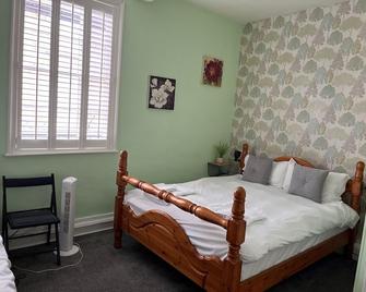 The Crown Hotel - Southwell - Schlafzimmer