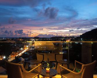 The Yama Hotel Phuket - Karon - Balcony