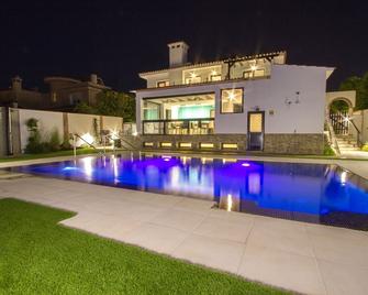 Pixel - Torremolinos - Pool