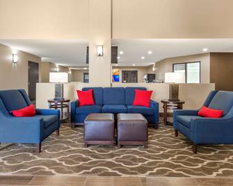 Comfort Inn & Suites Surprise Near Sun City West - Surprise - Bedroom